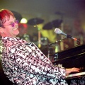 032 Elton John 1996